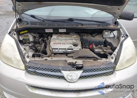 2004 Toyota Sienna Le z USA, uszkodzony, nr VIN 5TDZA23C44S108484